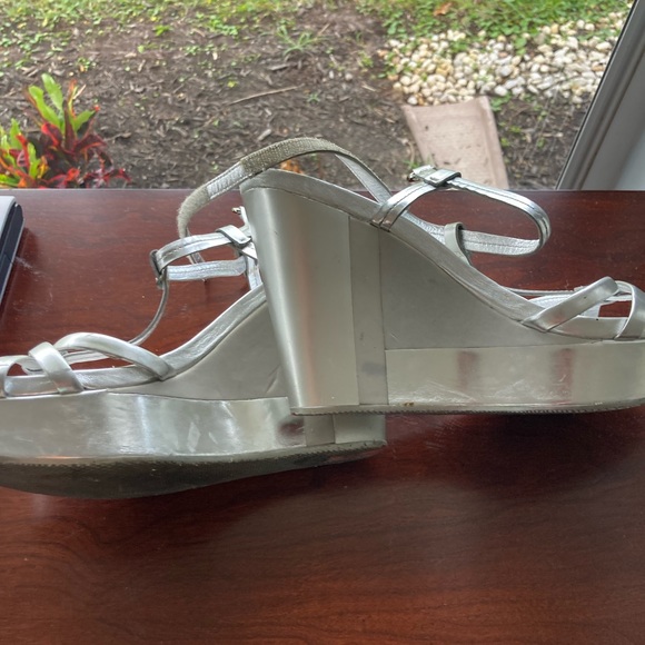 Prada metallic wedge sandals - Picture 3 of 3